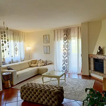 Luna Apartment